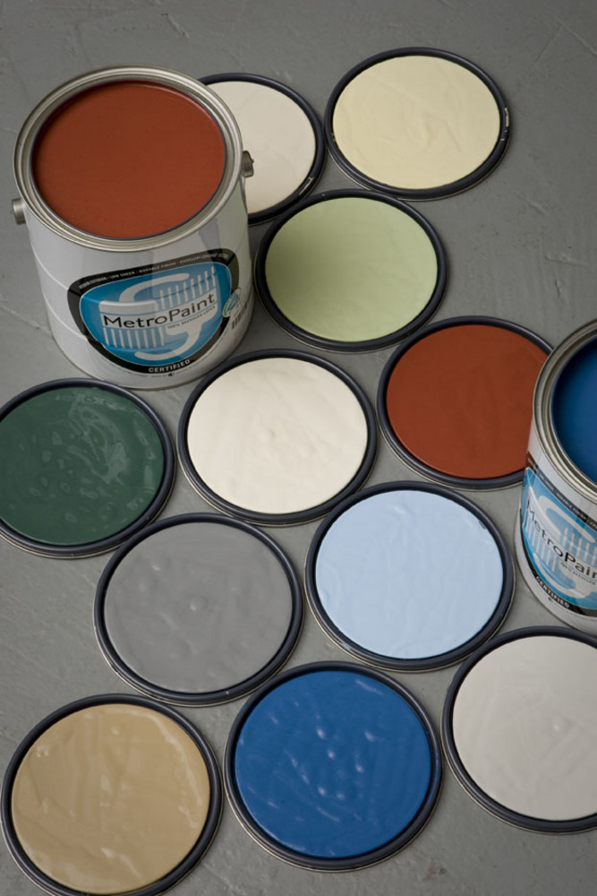 Metro has produced the 100% recycled MetroPaint brand since 1992.