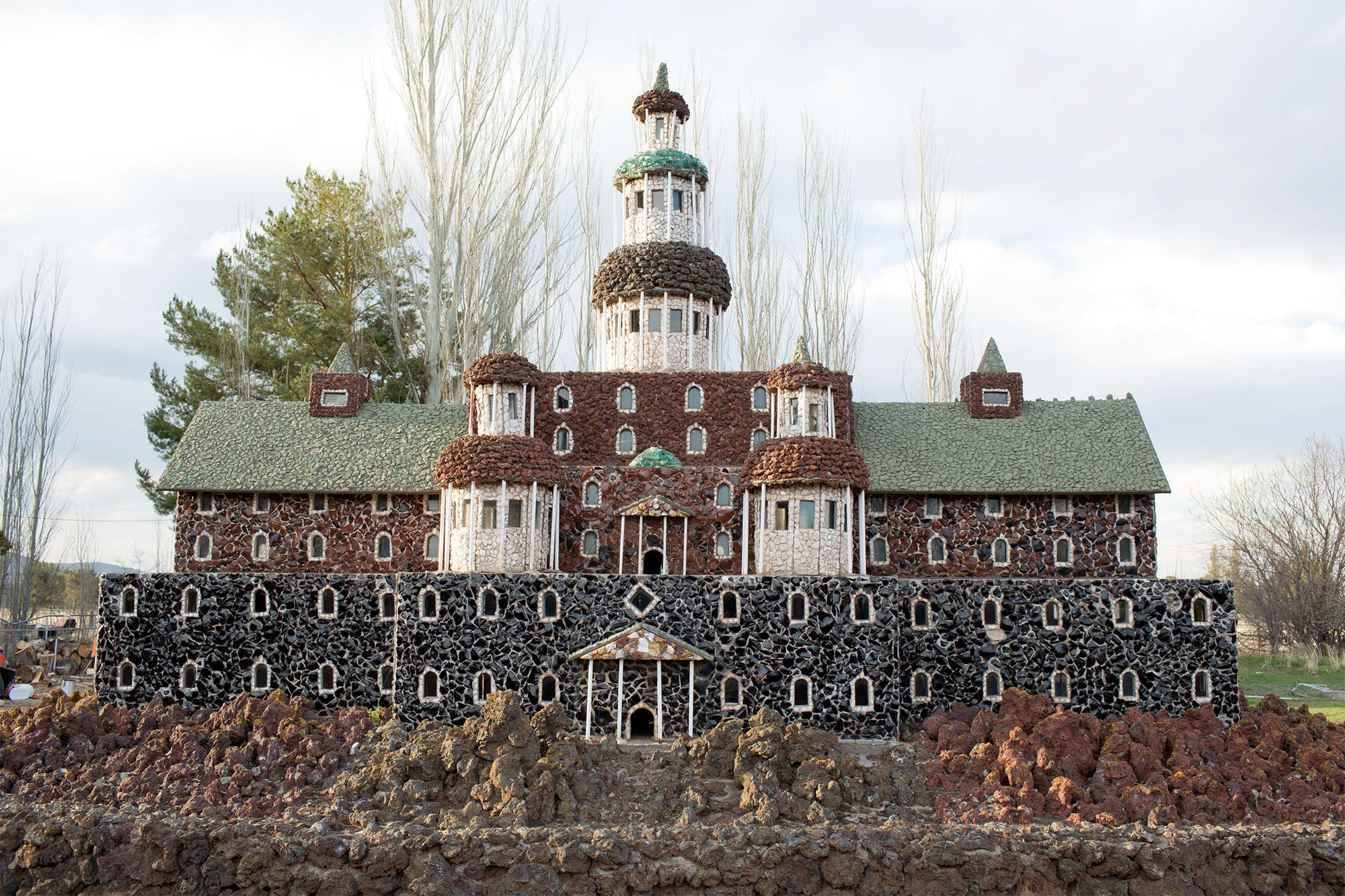 Petersen Rock Garden and Museum