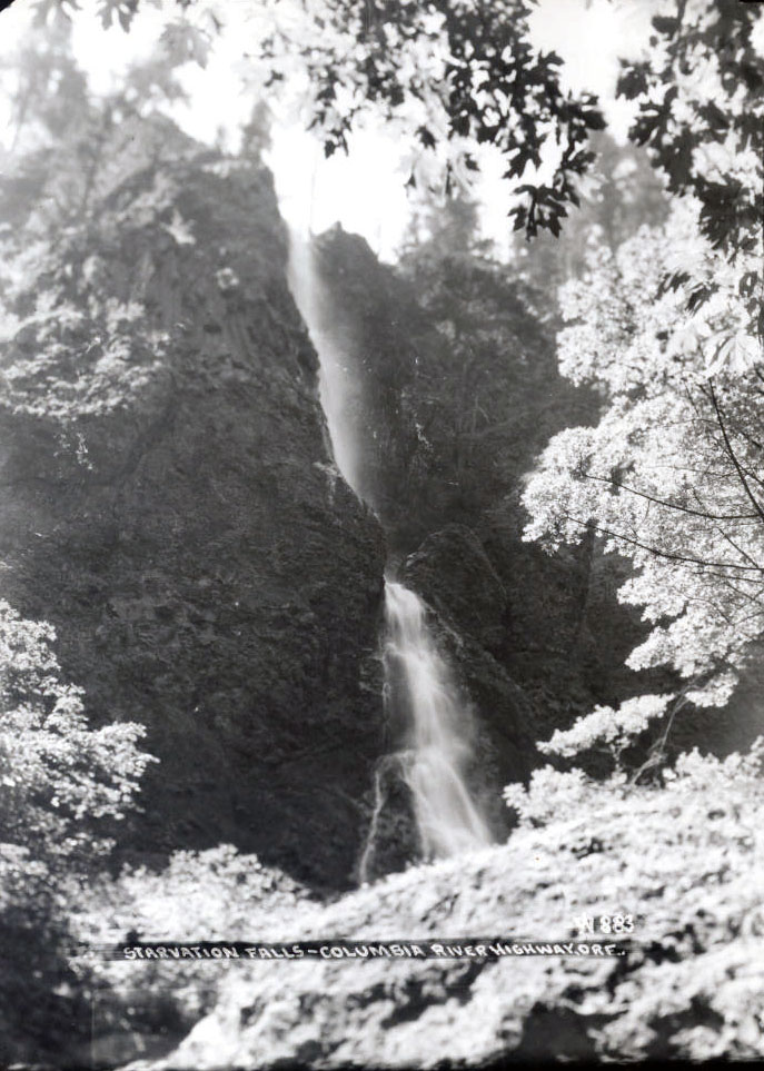 Starvation Creek Falls