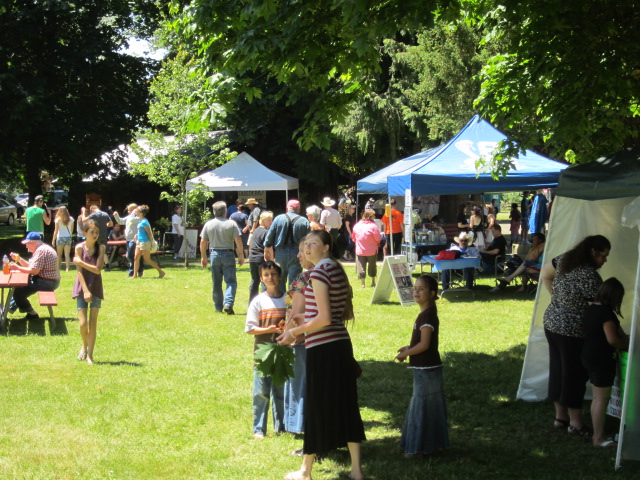 Vendor area, 2012 Linn County Pioneer Picnic