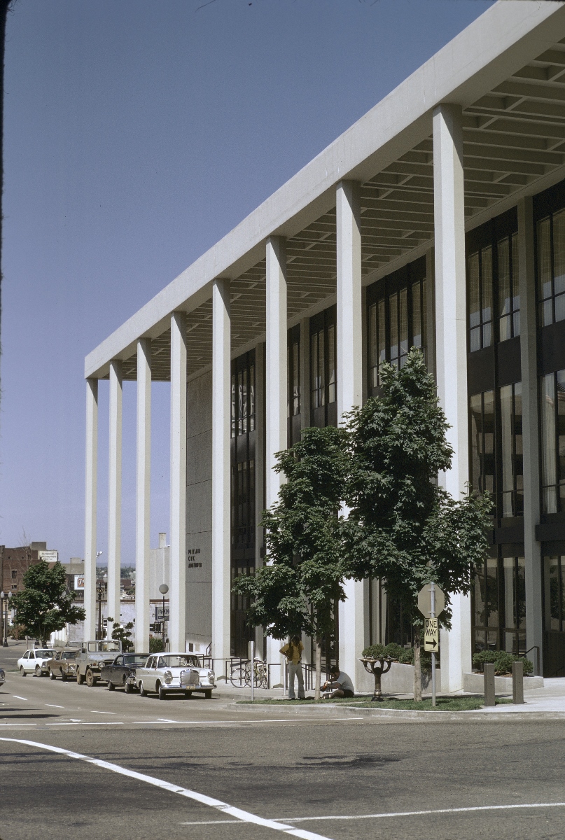 Portland Civic Auditorium (Portland, Oregon), 1971