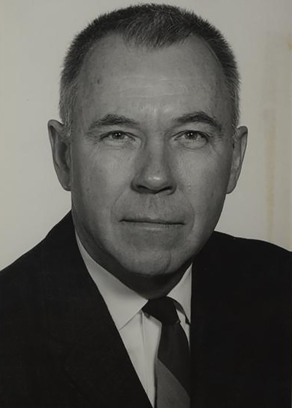Albert R. Kitzhaber (1915-2006)