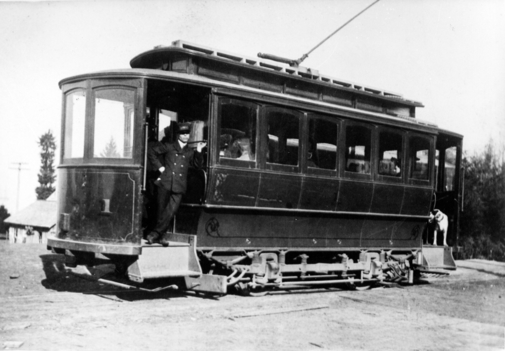 Astoria Street Railway No. 1, East Astoria, 1901.