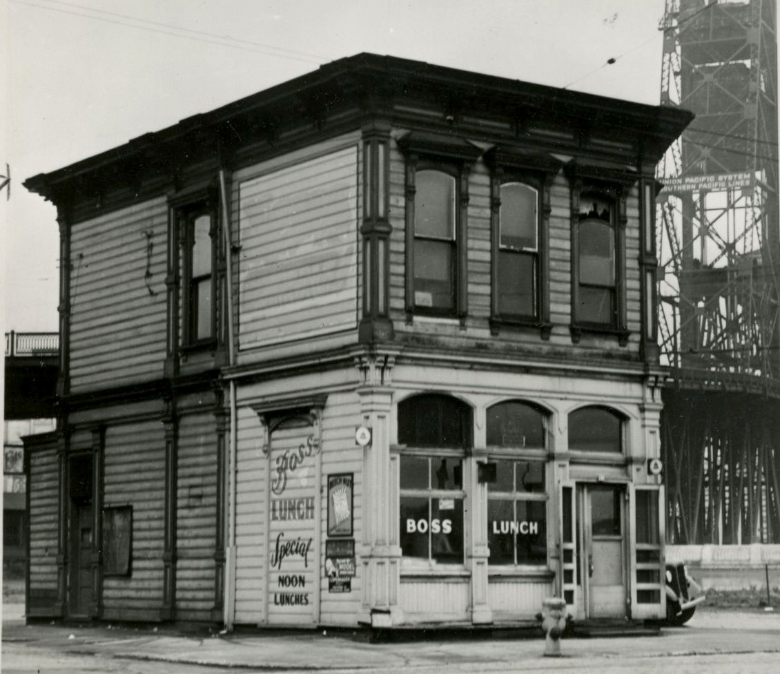 A former saloon and hiring hall for sailors; shanghaiing possibly took place here.