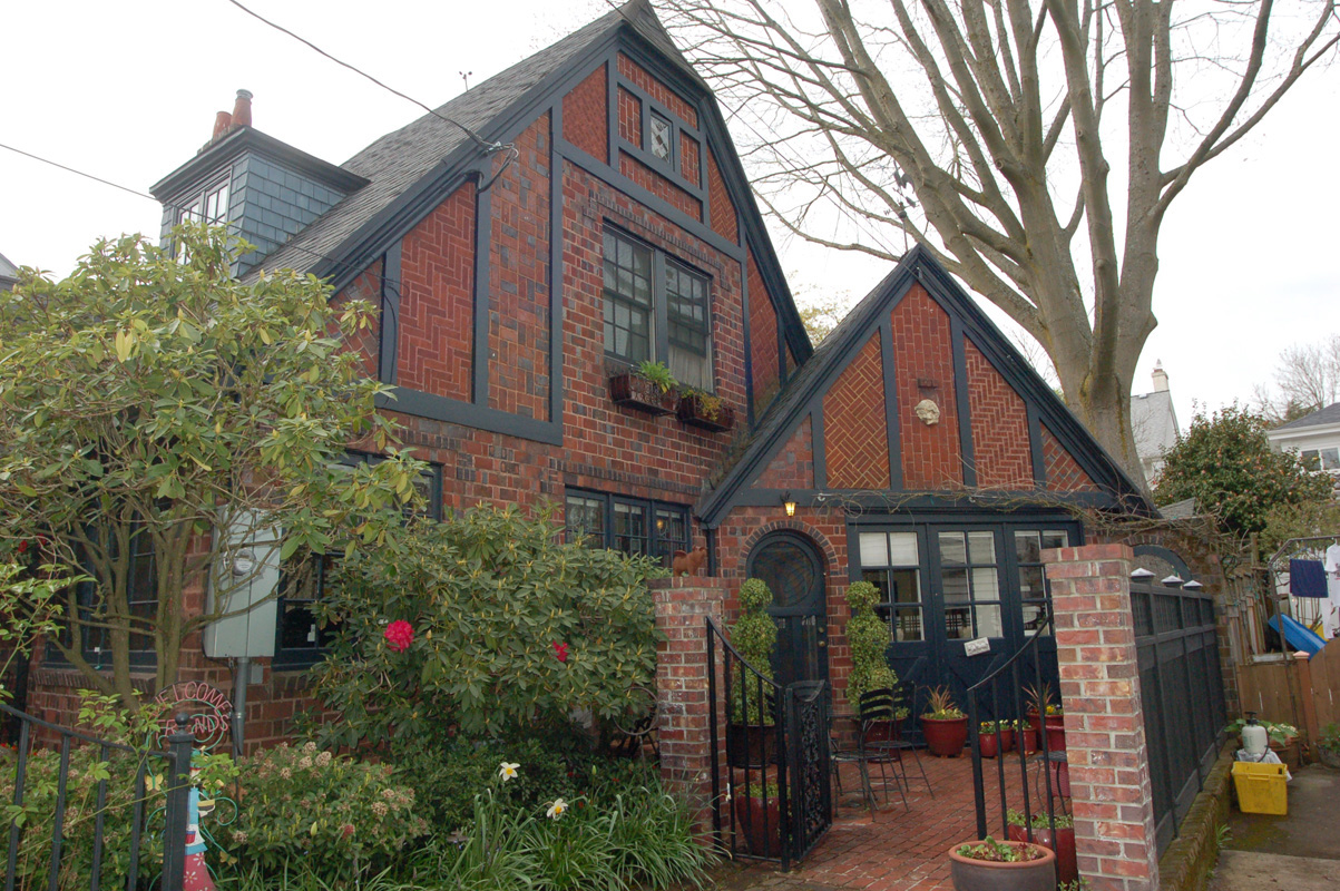 Brick House Beautiful, 4005 NE Davis St., Portland, 2011.