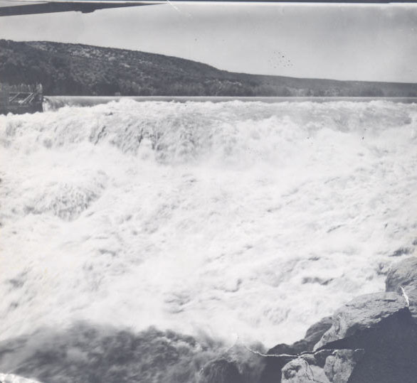 Celilo Falls, by L. Moorhouse