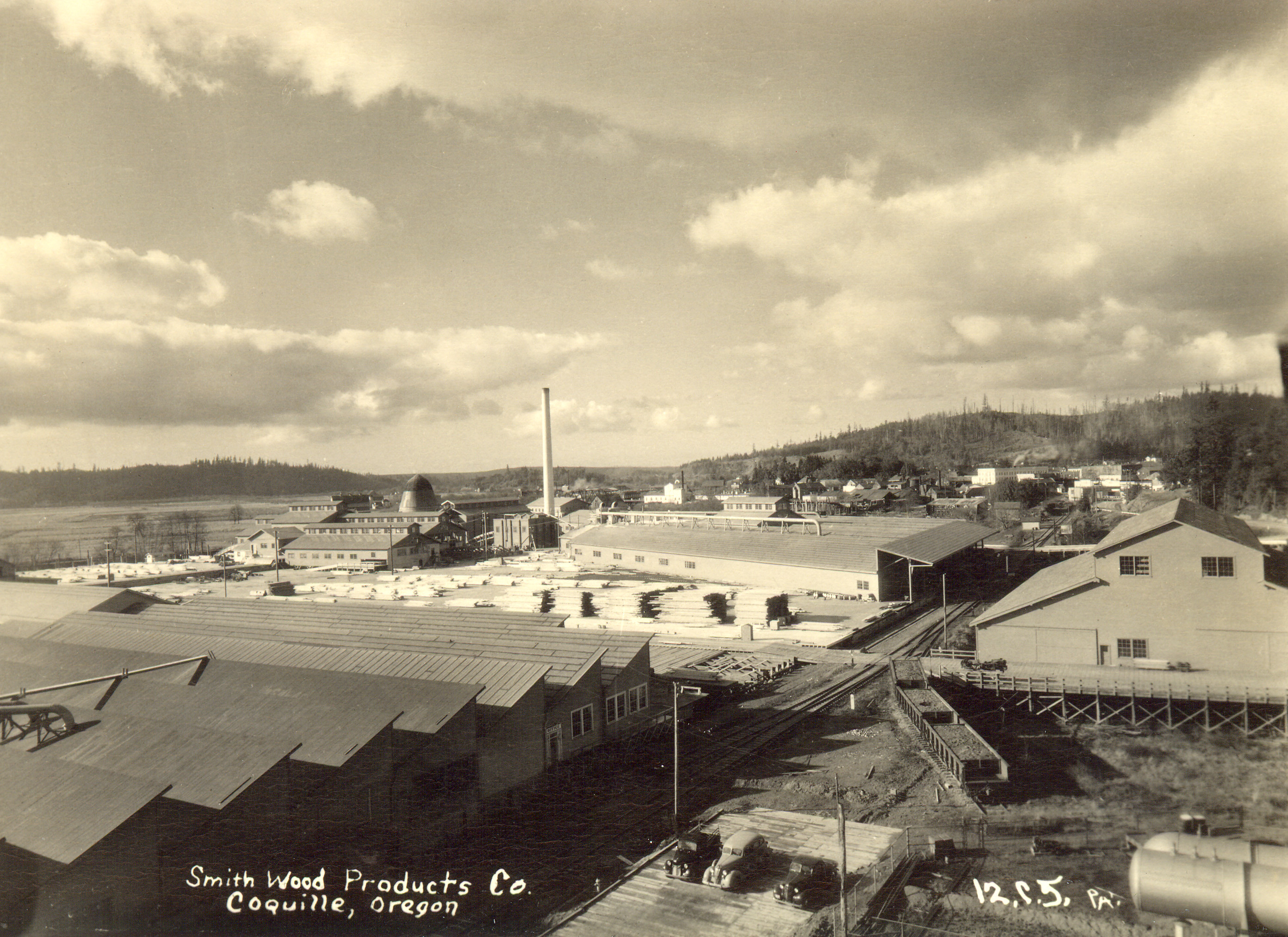 The mill was Coquille’s largest employer and would later be purchased by Coos Bay Lumber Co. and Georgia Pacific.