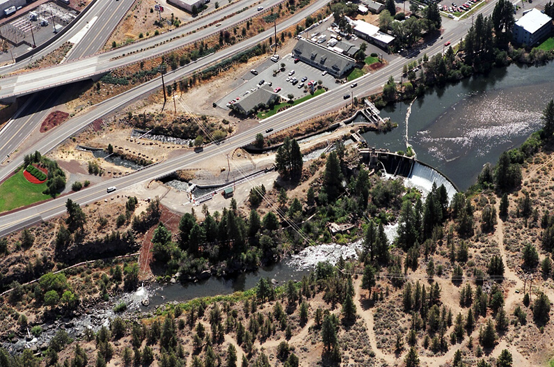 Downtown Bend and North Dam of the Middle Deschutes River, Aug. 2004.