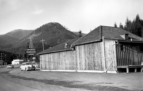 Cedars Restaurant, Detroit, 1960.