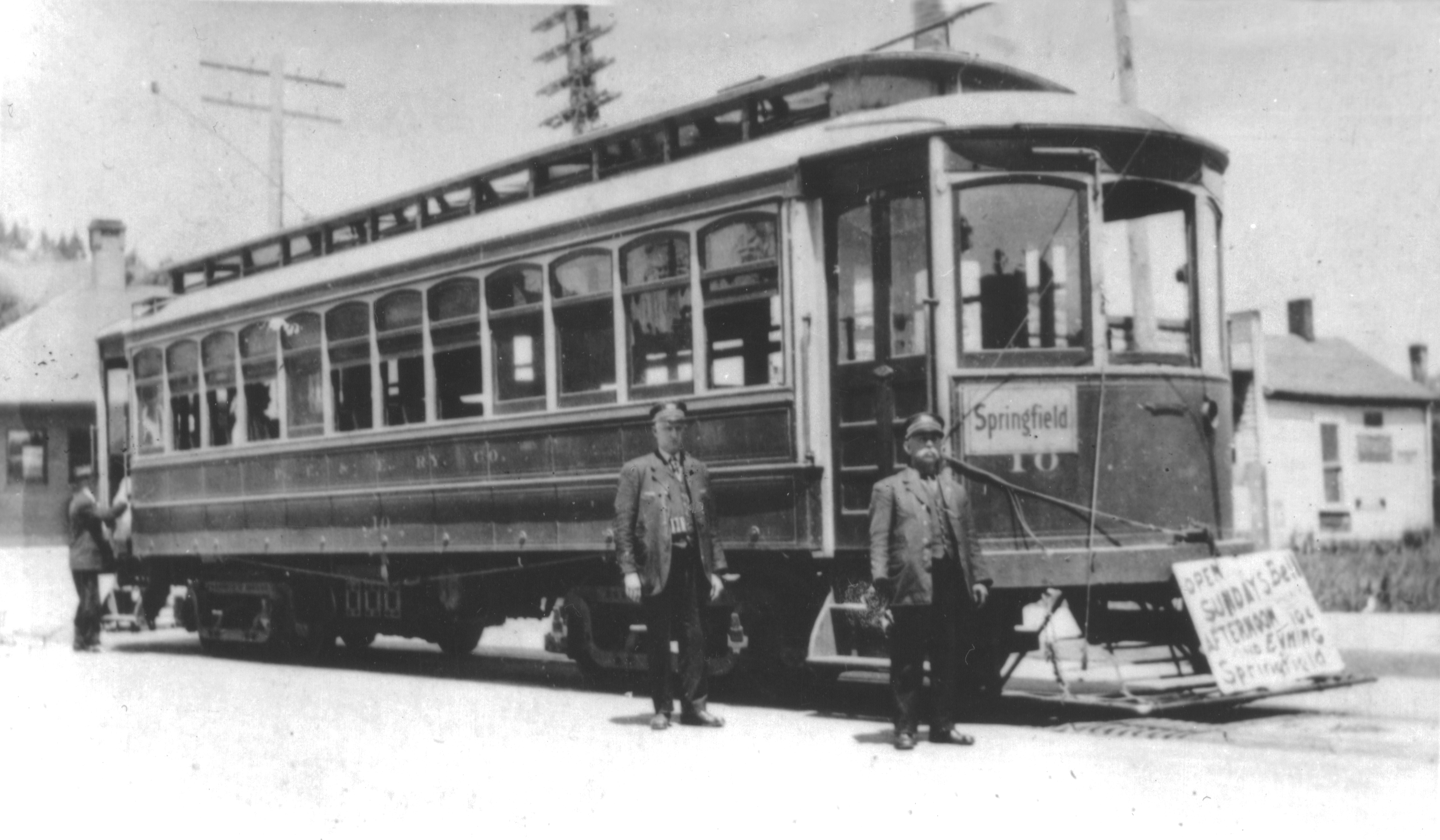 Eugene streetcar no. 10 (ex Centralia) at Southern Pacific R.R. depot, about 1912-1914.