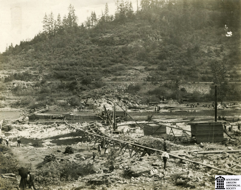 Gold Ray Dam construction, 1903 or 1904.