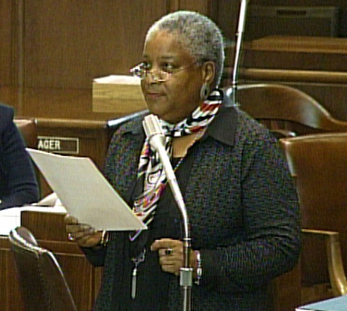 Senator Gordly on the Senate floor filing a vote explanation on SB 400, March 21, 2007.
