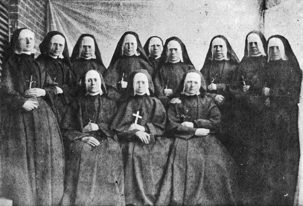 Монах квакер. Pierce v Society of sisters.