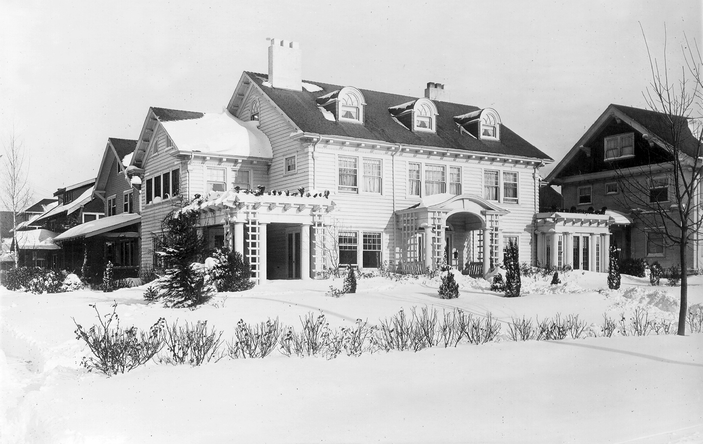 F. A. Seufert House at 1511 Knott St. in 1916 (built 1912-1913).
