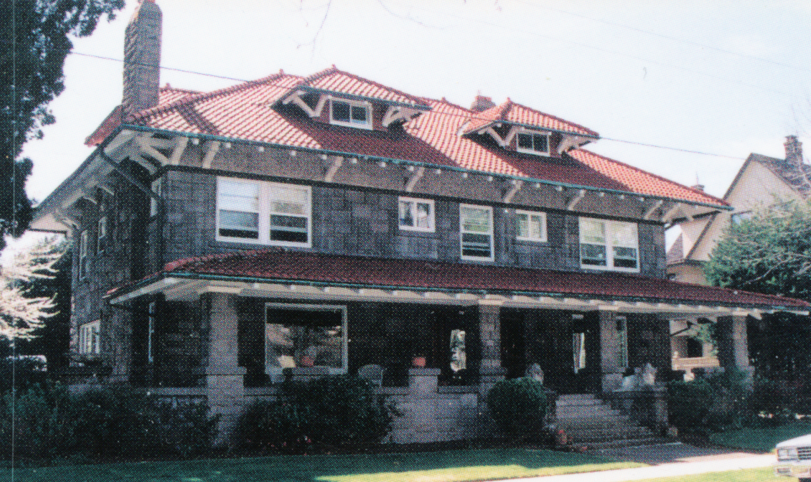 2330 NE Thompson St. (built 1910).