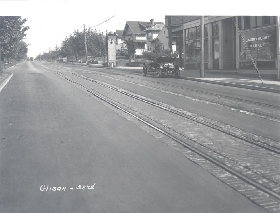 Laurelhurst neighborhood, 1921, NE Glisan and 32nd, with streetcar tracks. 
