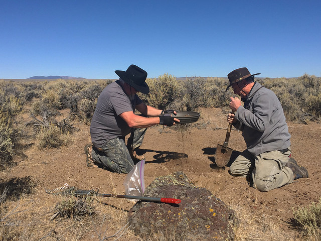 Looking for Sunstones at the Oregon Sunstone Public Collection Area