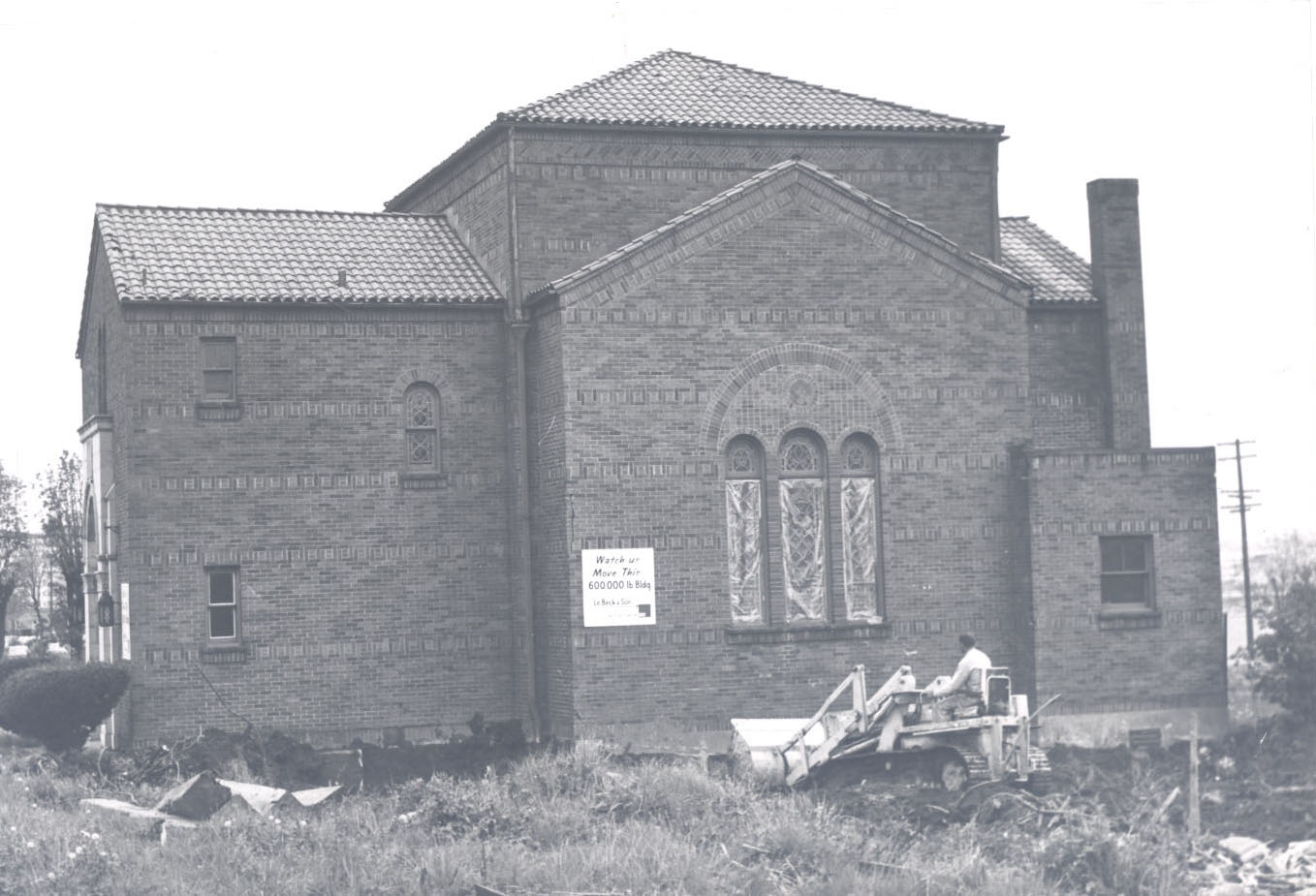 Preparing for the building to move, 1962