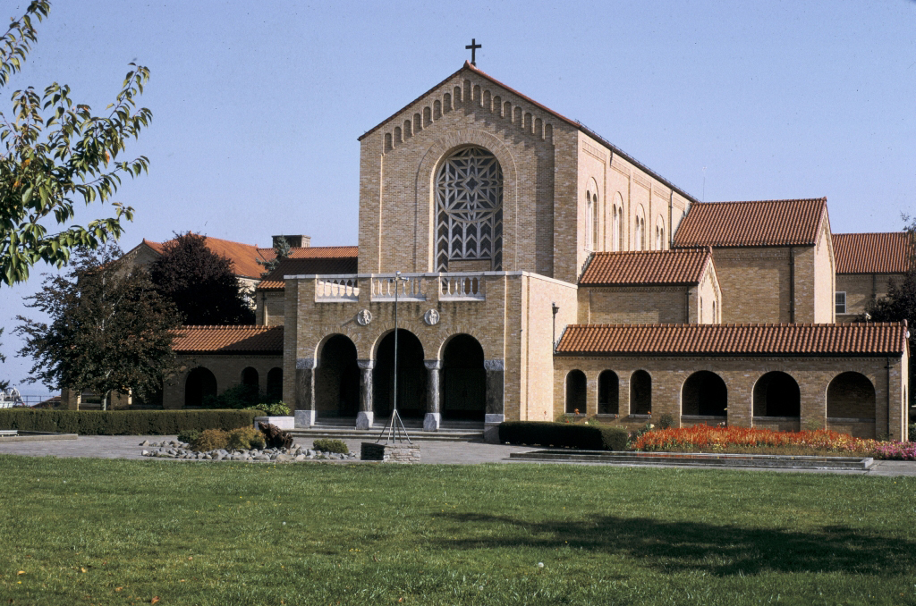 Mt. Angel Abbey Chapel, Sep. 1992.