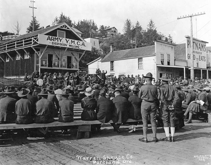 YMCA soldiers' band and song meeting at Newport, 1918.