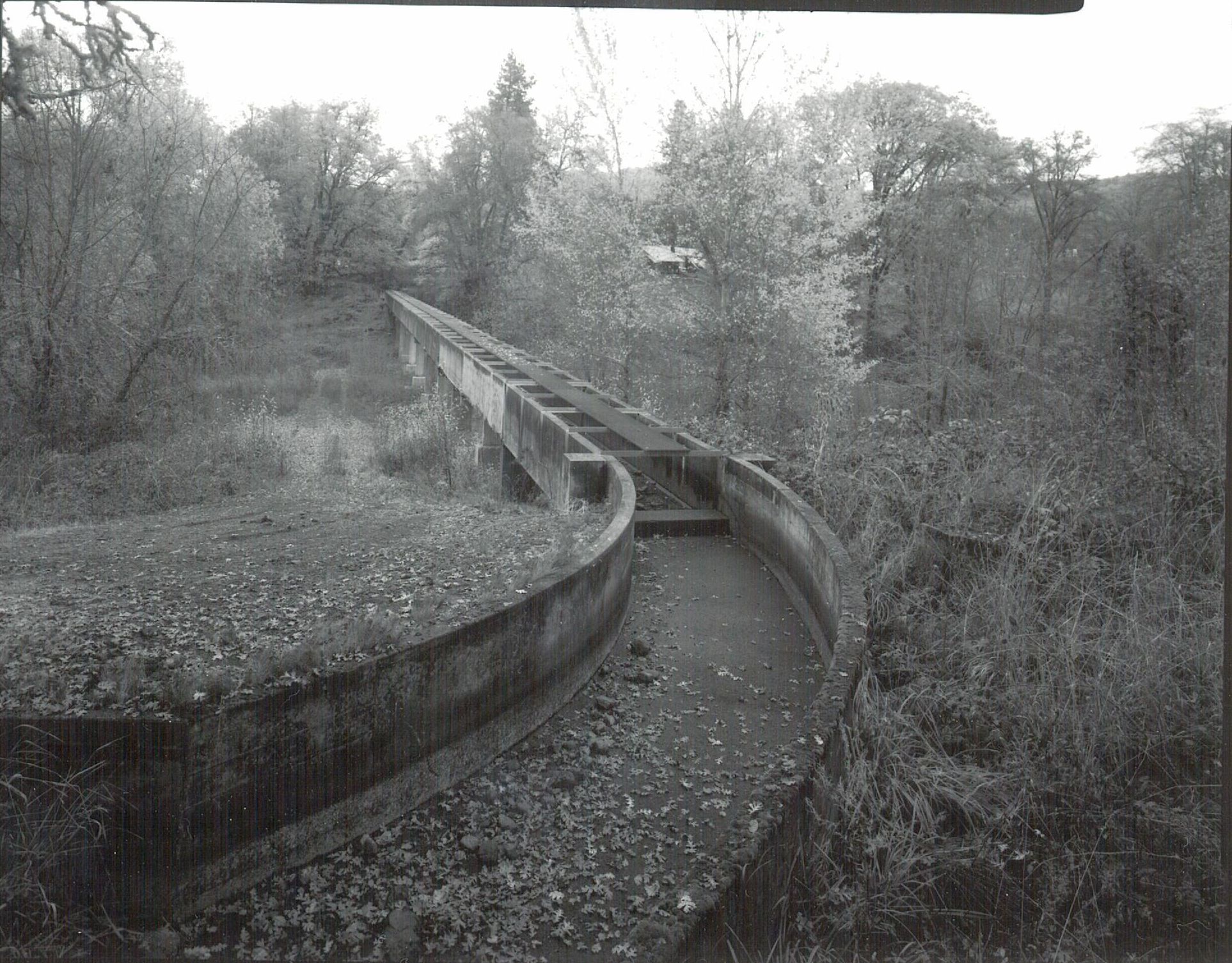 Photo was taken as part of the Historic American Engineering Record.