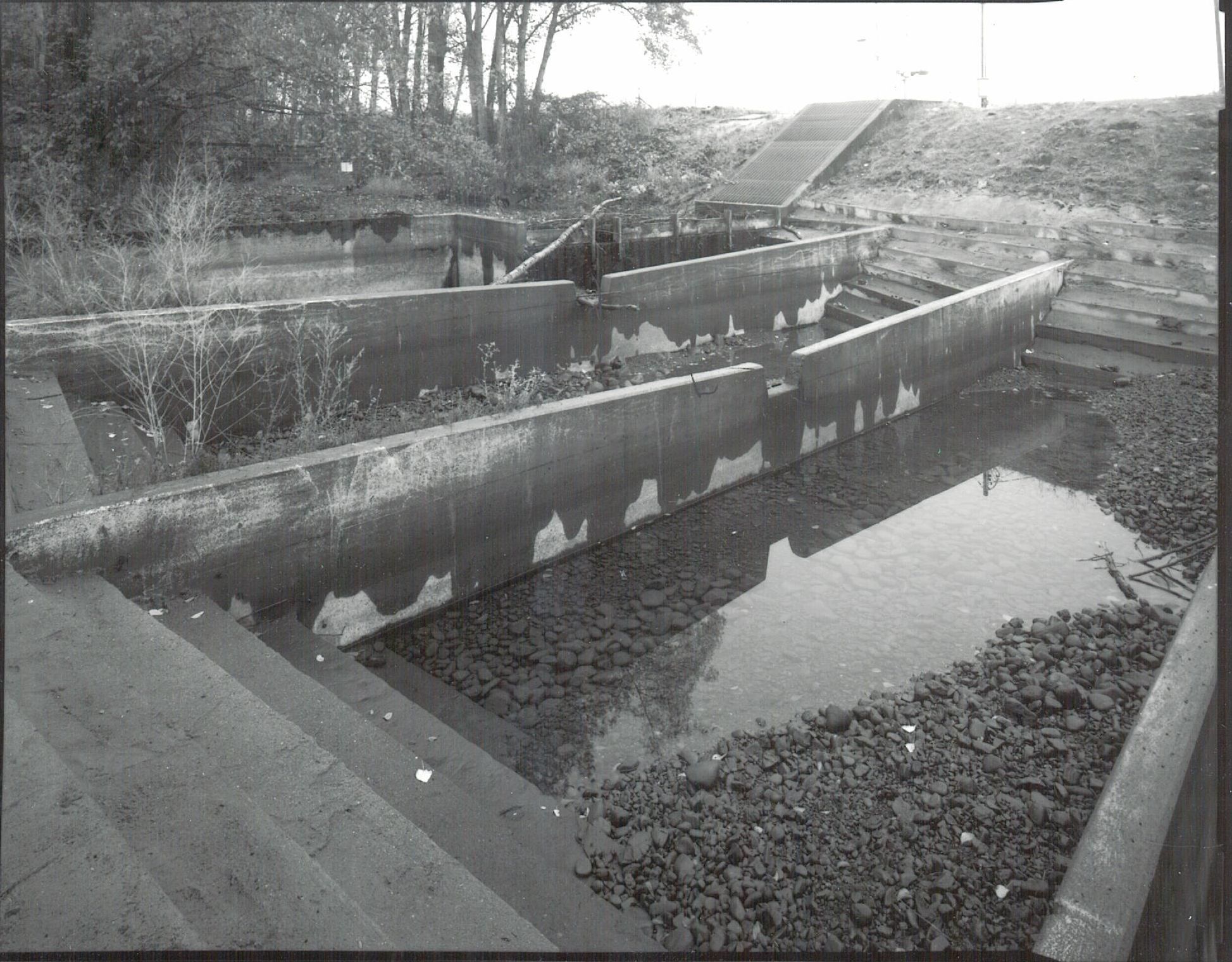 Photo was taken as part of the Historic American Engineering Record.