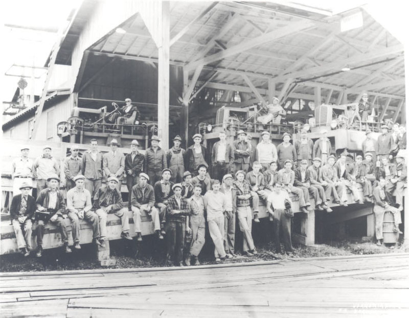 O-A Lumber employees, late 1930s