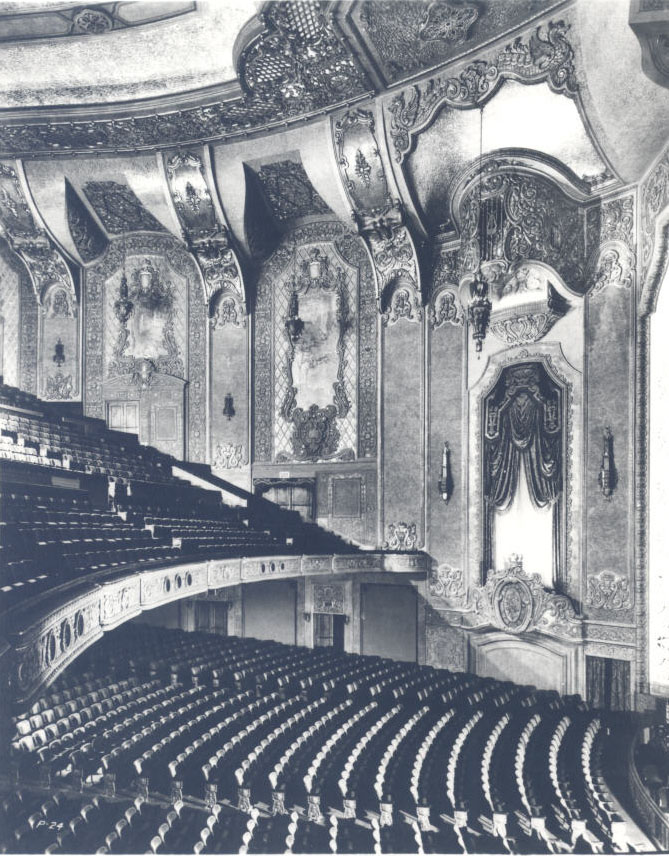 Portland Paramount, interior