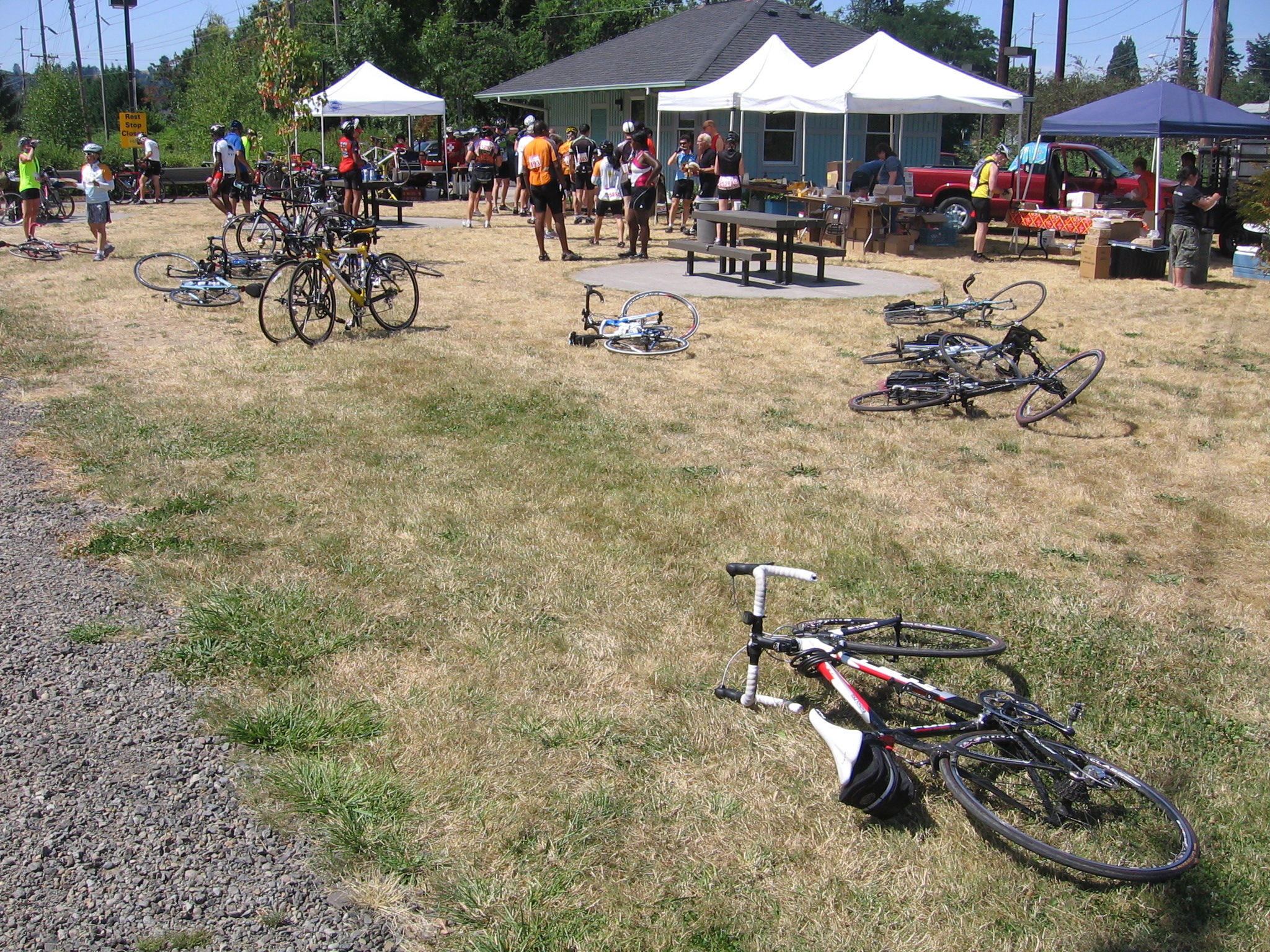 Portland Century riders along Springwater Corridor Trail, Gresham, Aug. 21, 2011.