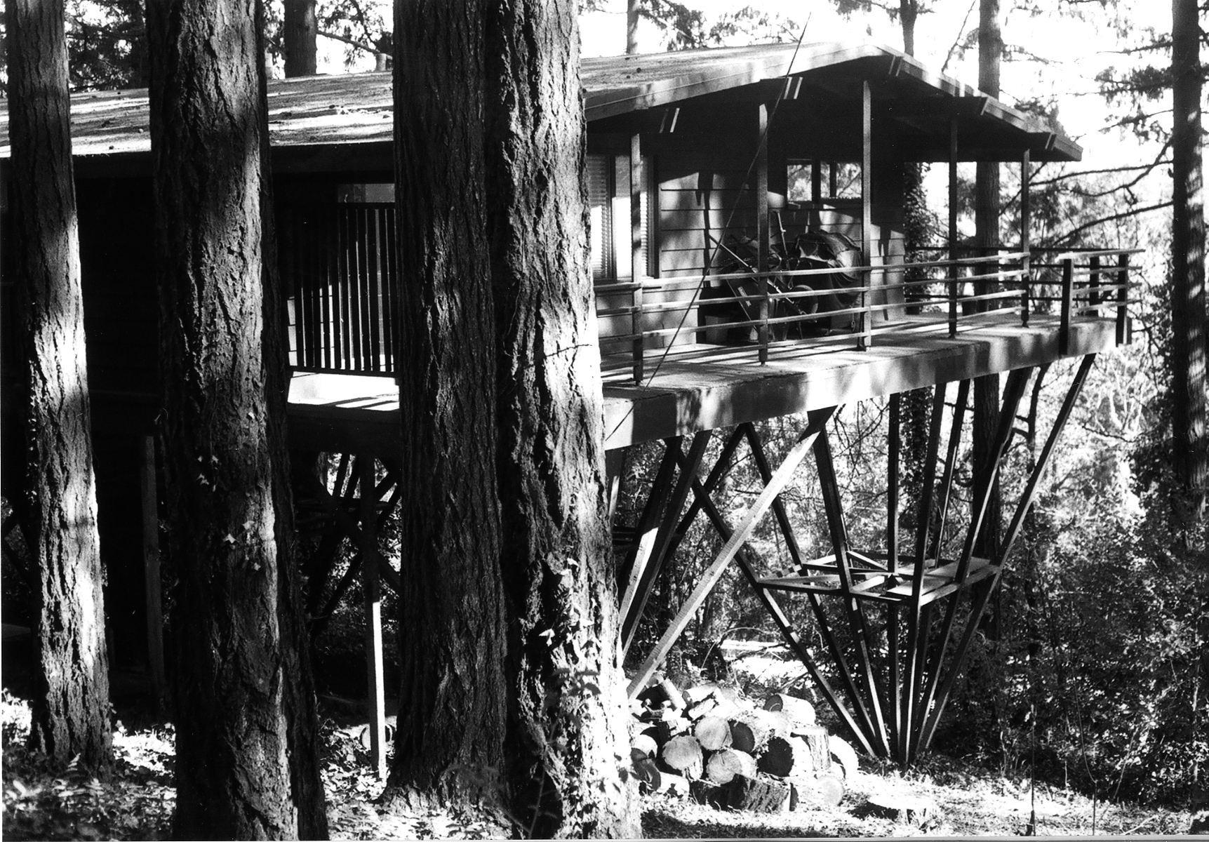 Van Evera Bailey house, built 1959, photo 2008.