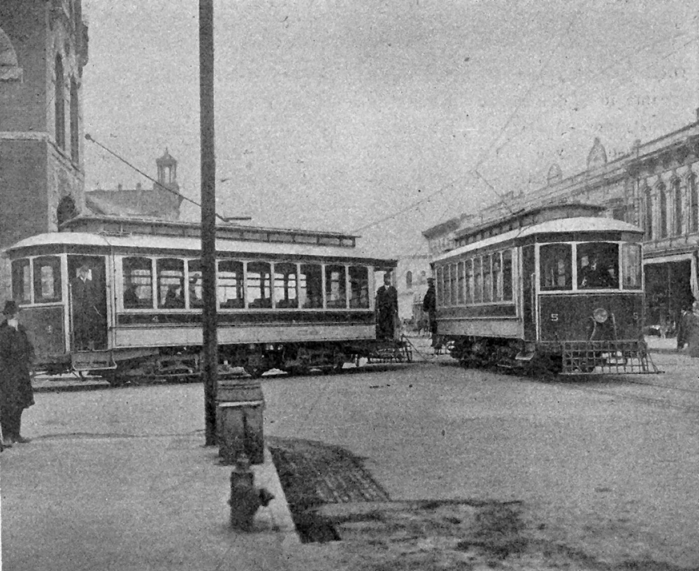 WWVT trolleys 4 and 5 at corner of 2nd and Main, 1908.