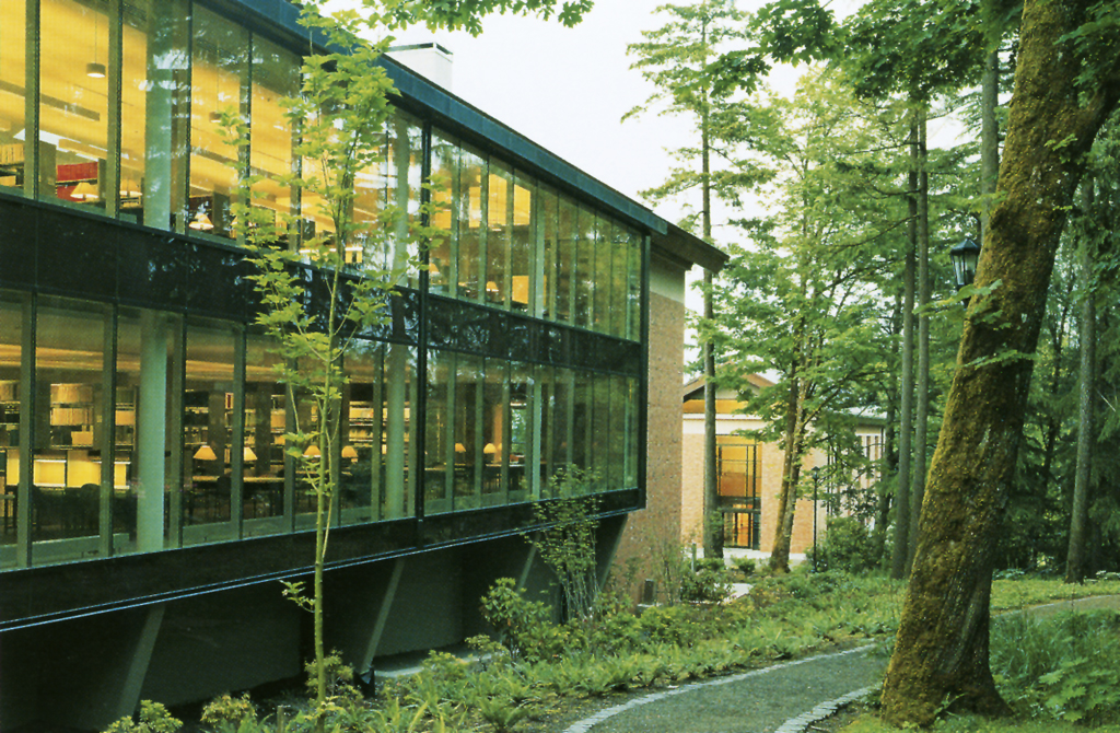 Aubrey R. Watzek Library, 2010