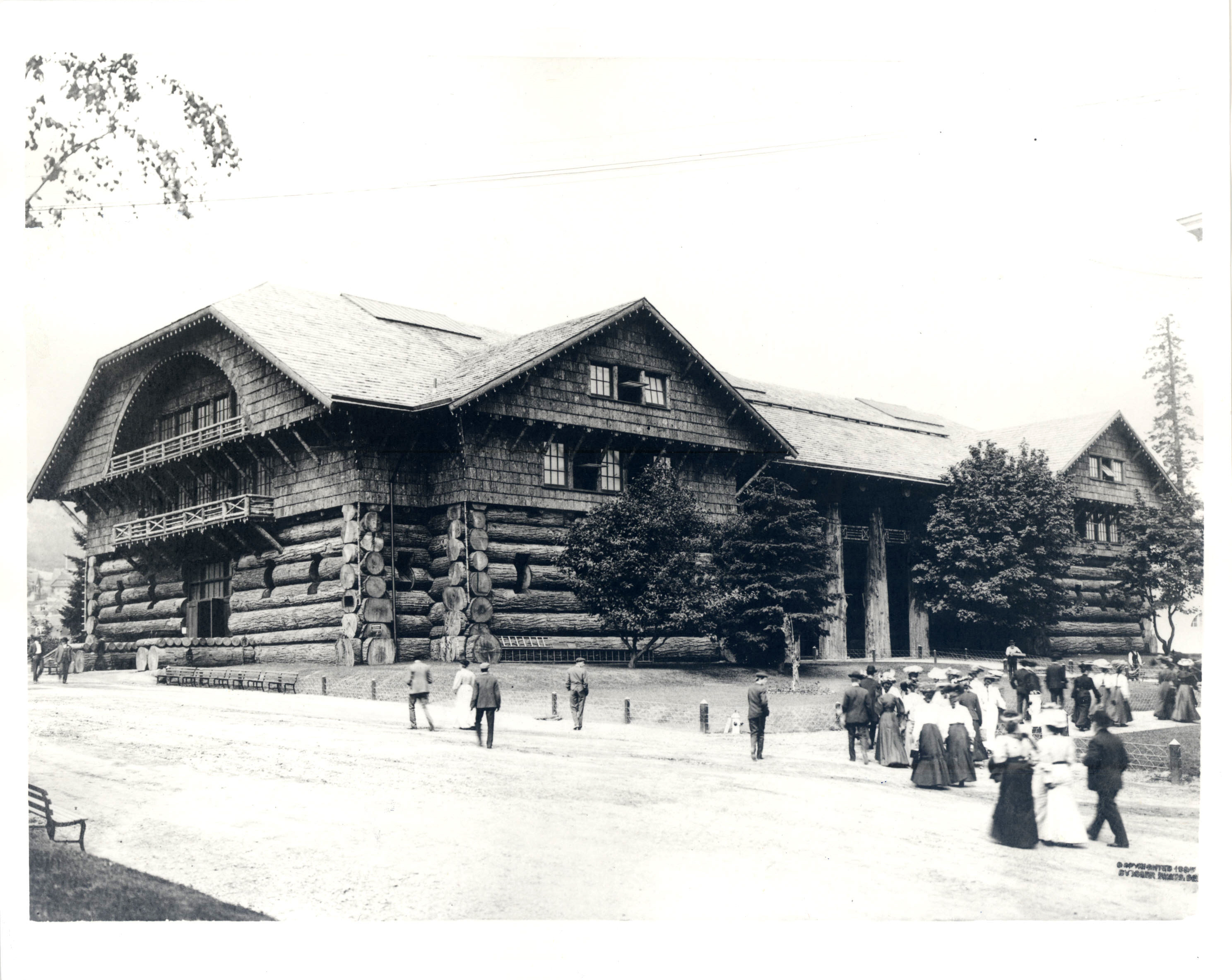 Photo is likely part of the 1905 Lewis and Clark Exposition photographic collection by Fred Kiser.