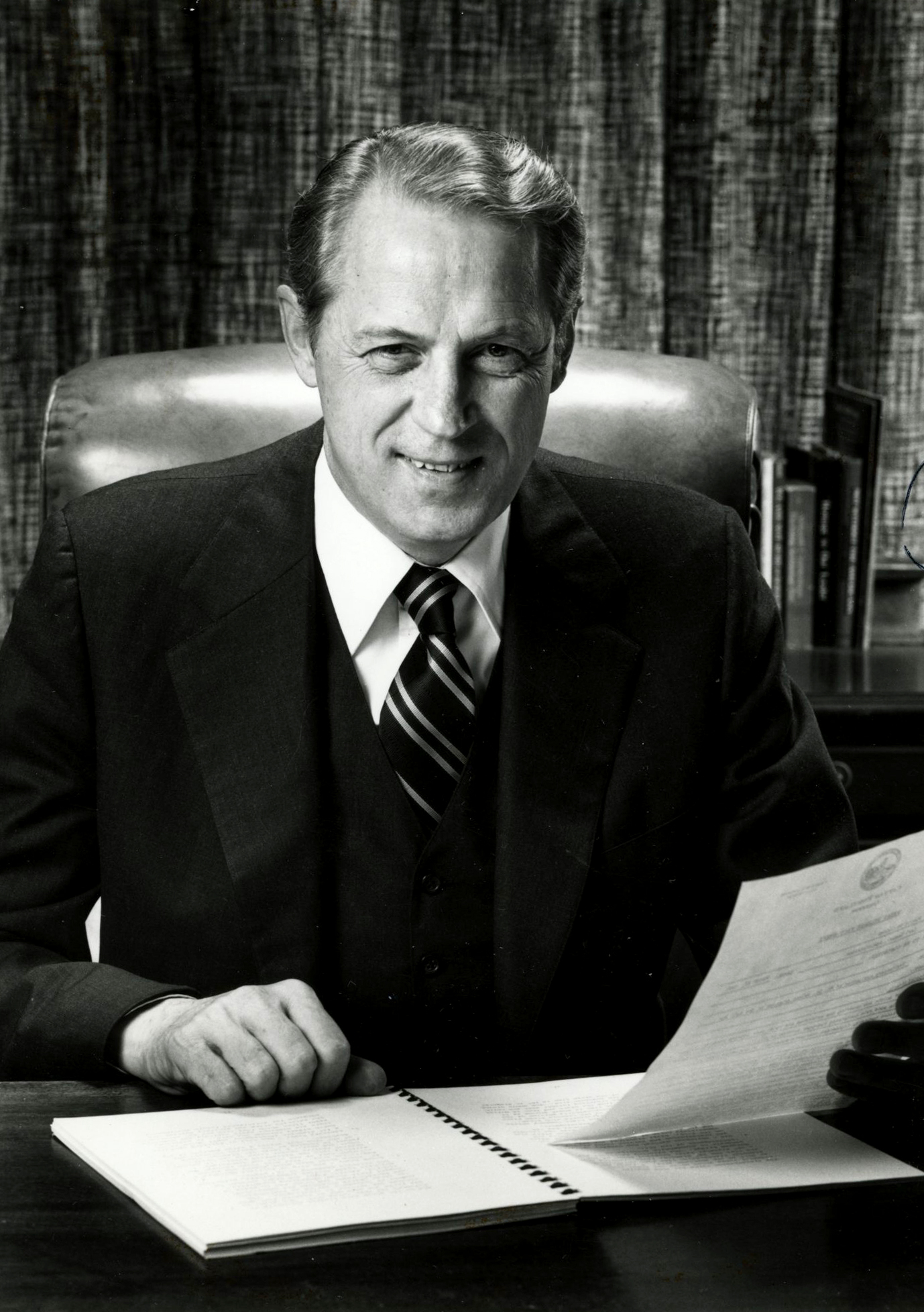 Commissioner (1967-1980)
Mayor (1980-1985)