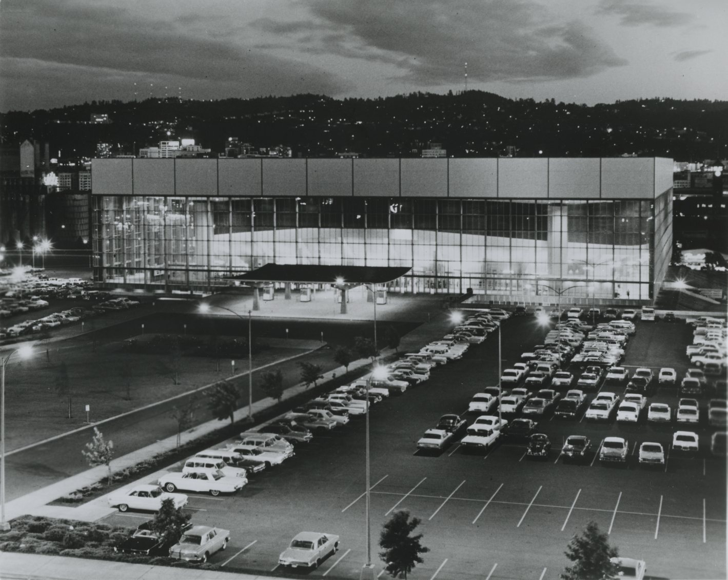 Veterans Memorial Coliseum