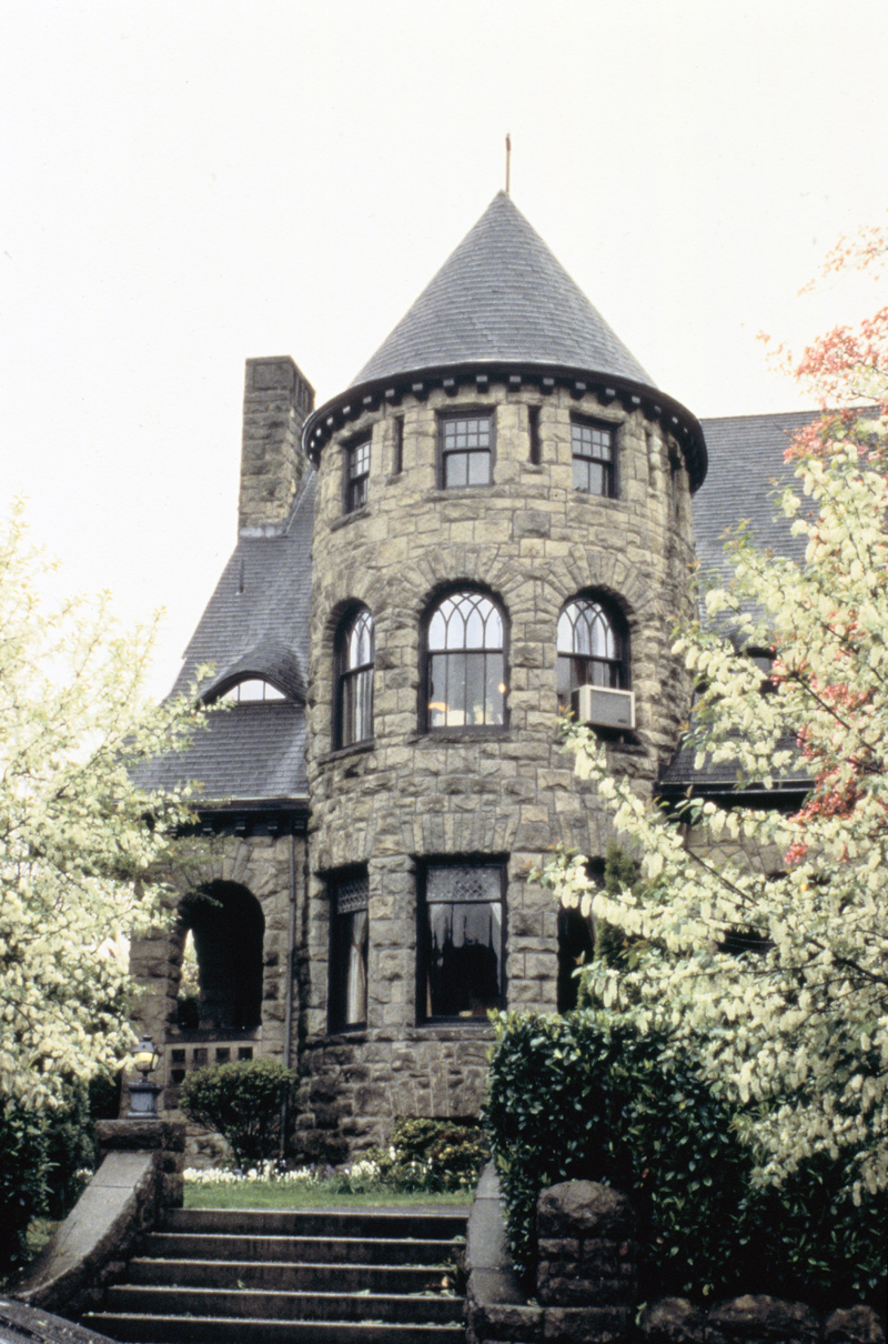 Mackenzie House (Portland)