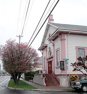 St. Stanislaus Roman Catholic Church (Kościół Sw. Stanisława)