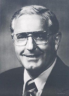 Victor Atiyeh (1923-2014 )