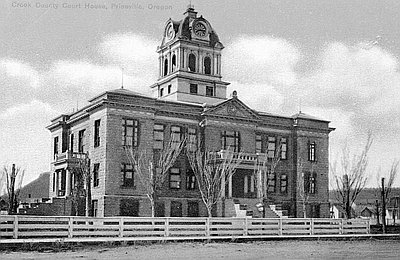 Crook County Courthouse