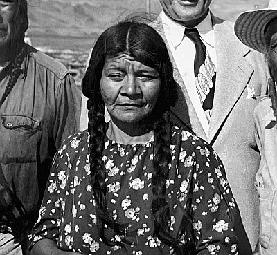 Flora Cushinway Thompson (1898–1978)