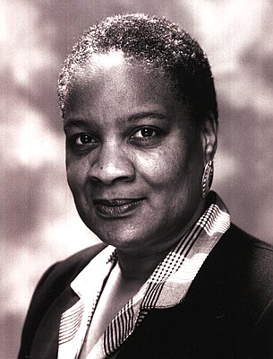 Avel Gordly (1947-)