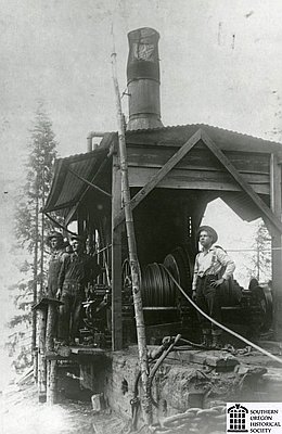 l'Histoire des LOCOMOBILES..........et tracteurs à toute vapeur ! - Page 4 Steam_Donkey_1