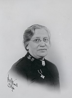 Mary Stillwell (1862-1947)