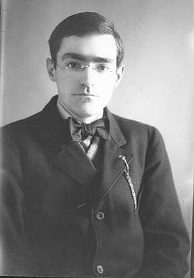 Lewis L. McArthur (1917–2018)