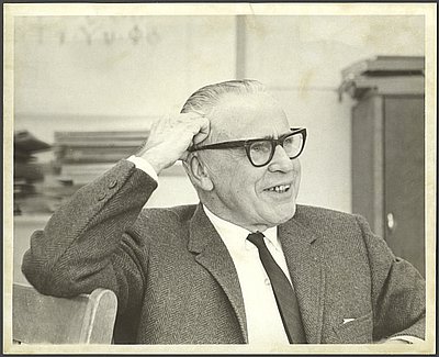 Lloyd Reynolds (1902–1978)