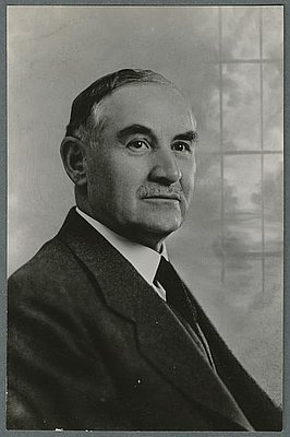 William Jasper Kerr (1863–1947)