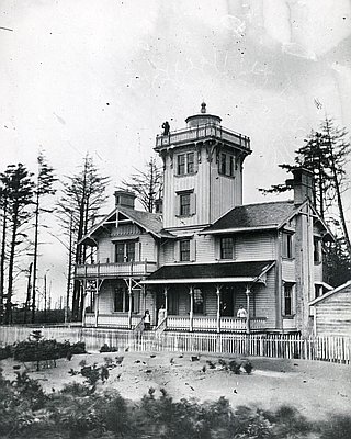 Point Adams Lighthouse and Life-Saving Station